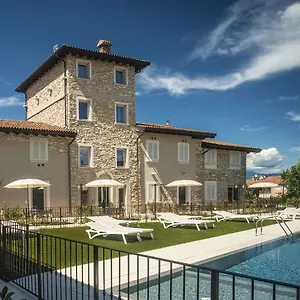 Relais Madergnago Gardapartments Apartament