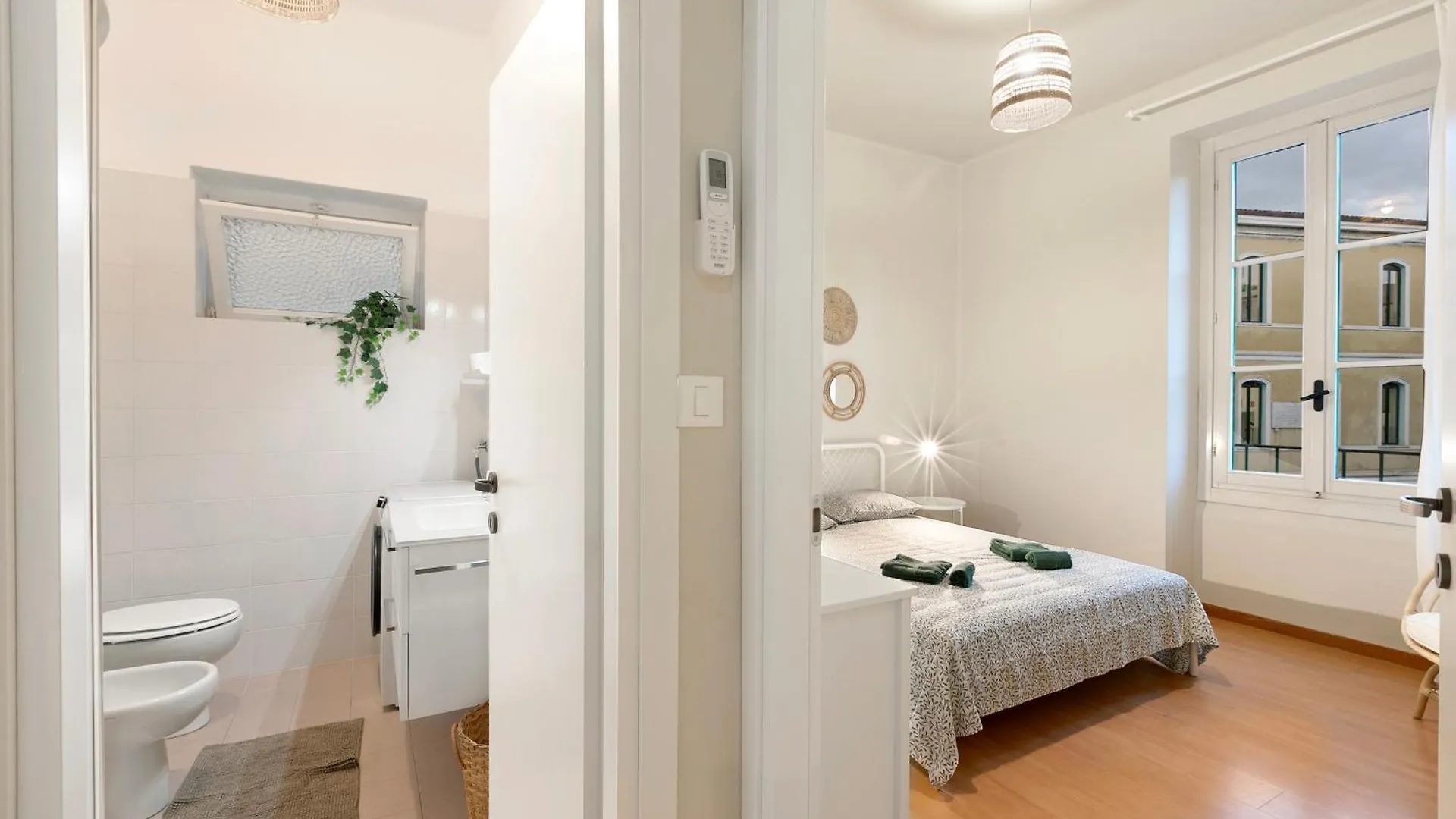 Casa Enza - Happy Rentals Desenzano del Garda 0*,  Italy