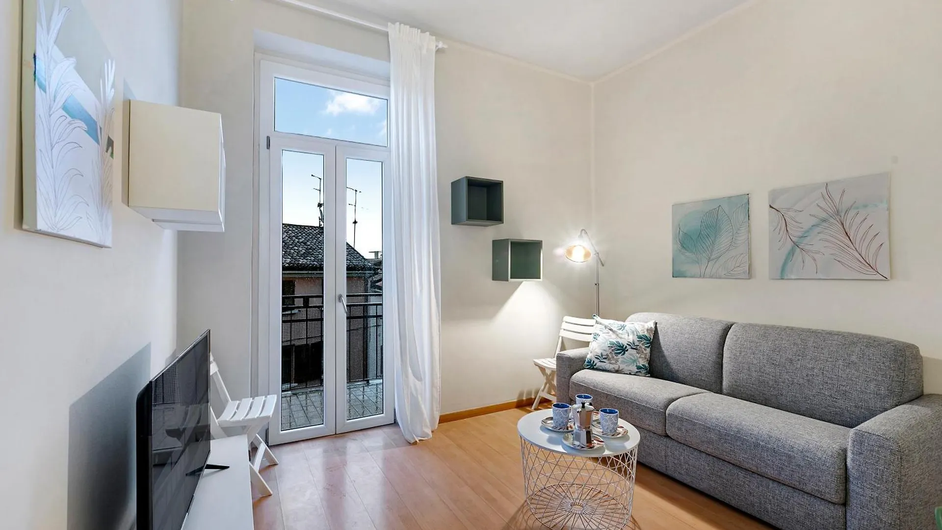 Apartment Casa Enza - Happy Rentals Desenzano del Garda