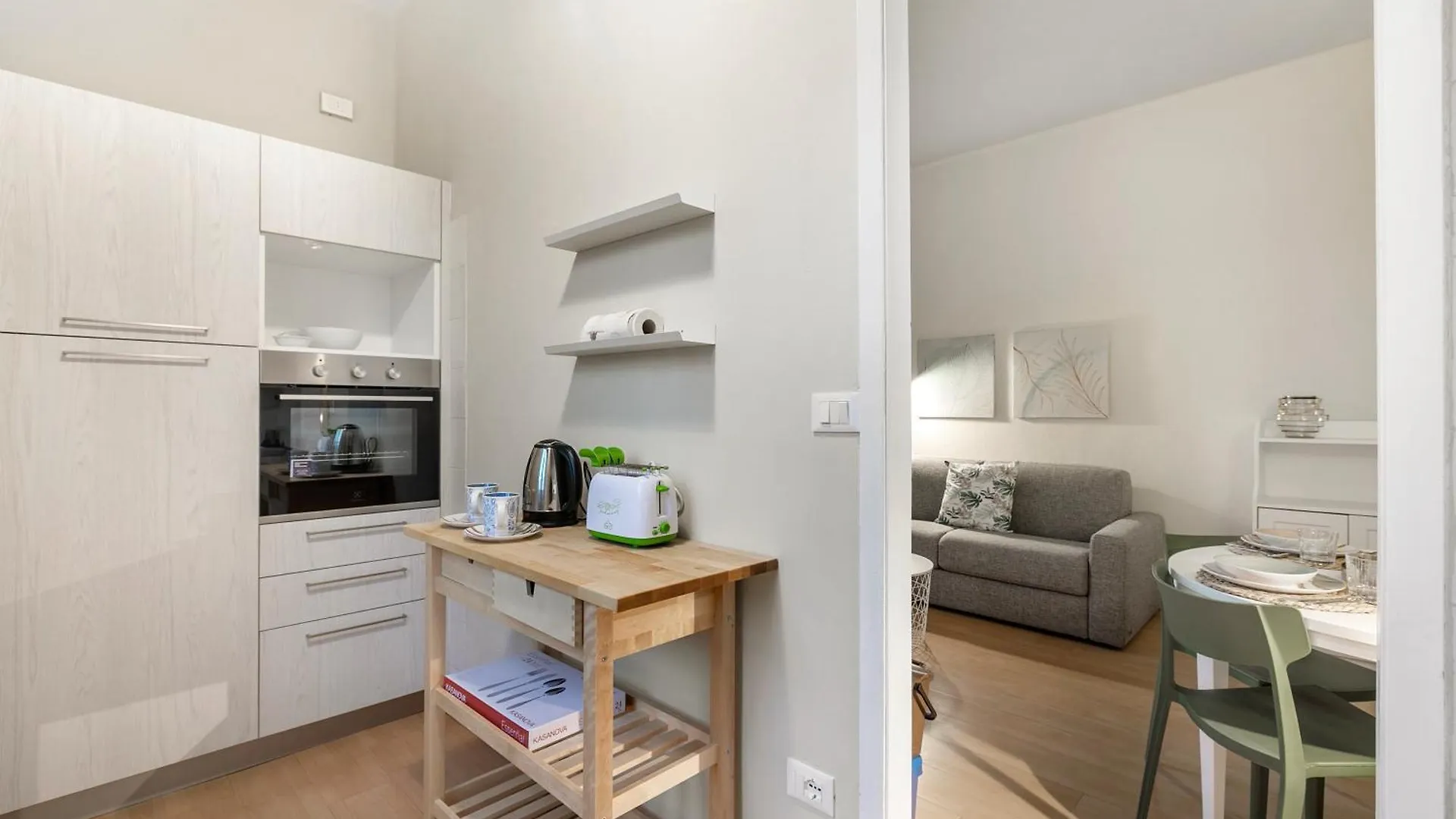 Apartment Casa Enza - Happy Rentals Desenzano del Garda