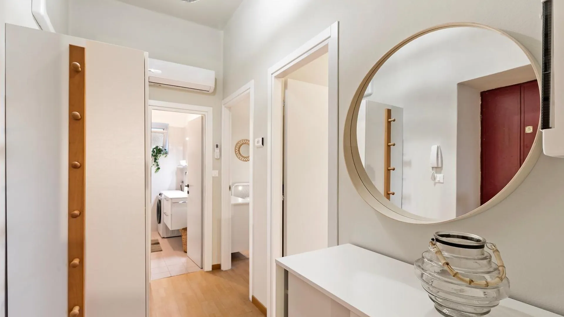 Apartment Casa Enza - Happy Rentals Desenzano del Garda